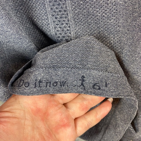 Lululemon Swiftly Tech Long Sleeve Crew in Heathered Black Size 6. - Picture 7 of 15